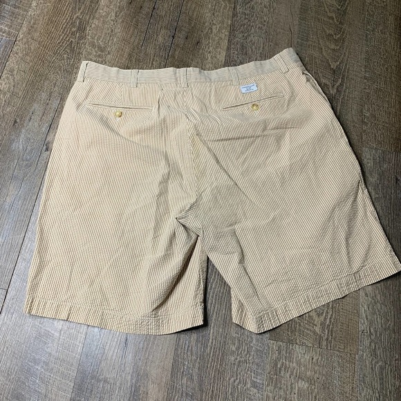 Vineyard Vines Breaker Chino Shorts Mens Size 38‎ Beige Gingham Print Flat Front - Picture 2 of 3